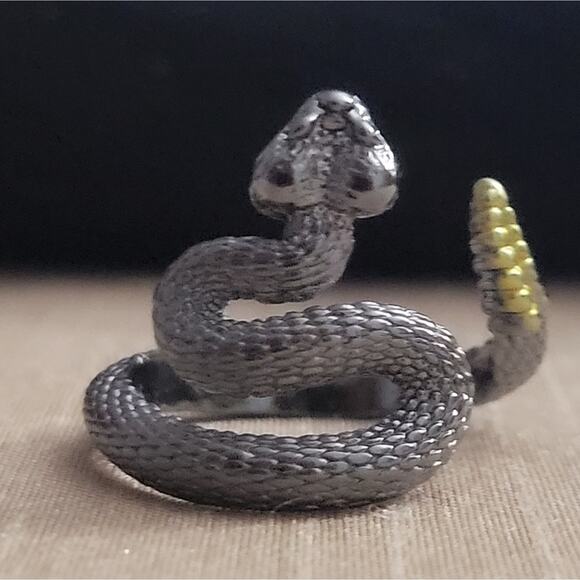 Coiled rattle snake adjustable ring, dark silver and gold tone tail - Picture 1 of 3